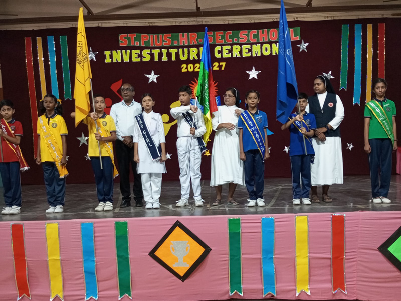 InvestitureCeremony26_27Prim.jpg