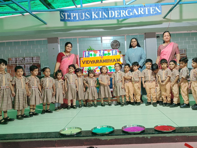Vidyarambham_KG26_27.jpg
